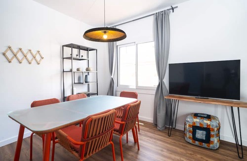 Collblanc y La Torrassa Apartment | Newly renovated 3 bedroom apartments centrally located in Barcelona
