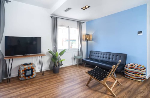 Collblanc y La Torrassa Apartment | Newly renovated 3 bedroom apartments centrally located in Barcelona