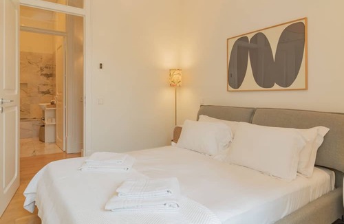 Sao Jose Apartment | Liberdade Garden by LovelyStay