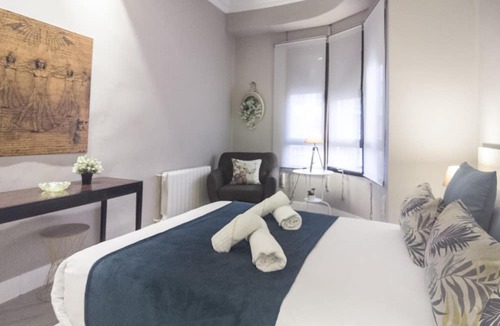 Sant Francesc Apartment | Torres de Serranos City Hall Central Market, 8 Pax, 4 bedrooms