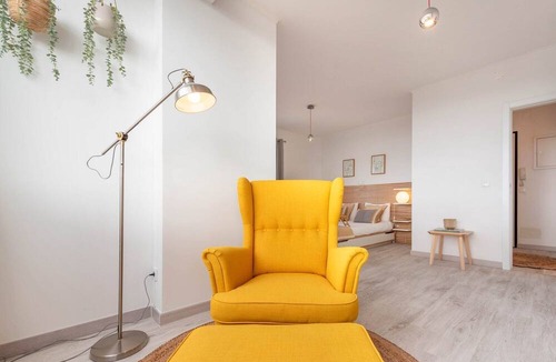 Linda-a-Velha Apartment | GuestReady - Florindas 23 4E