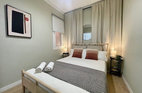 El Poble-sec Apartment | Modern & comfy 3BD in Avinguda Paralel