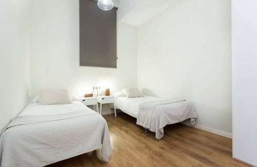 El Raval Apartment | Centric 4bedroom with terrace in Las Ramblas