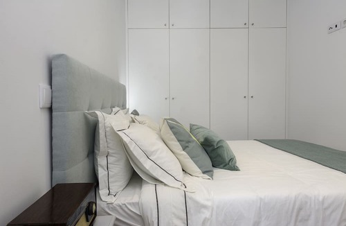 Penha de Franca Condo | Charming Apartment in a Private Condominium at Graça