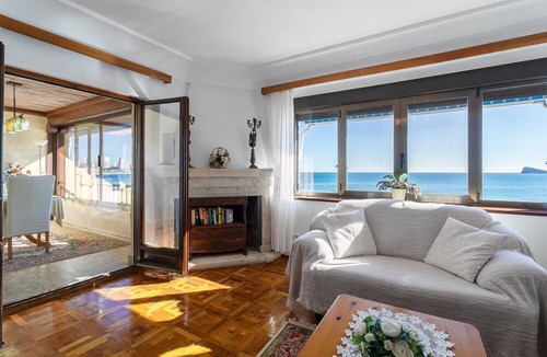 Cala Apartment | Apartment Casa Blanca 1 with Sea Views, A/C and Wi-Fi