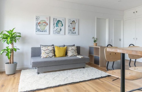 Santo Condestavel Apartment | Spacious Apt Campo D`Ourique by Lisbeyond