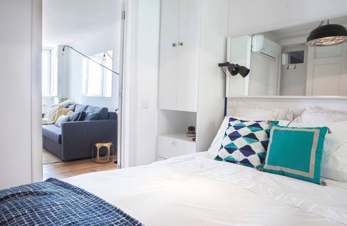Santos Apartment | Bica 1 - Cordoeiros - Wonderful two bedroom apartment, fully renovated and decorated with lots of co