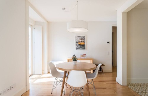Santa Maria Maior Apartment | FLH Downtown Amazing Flat II