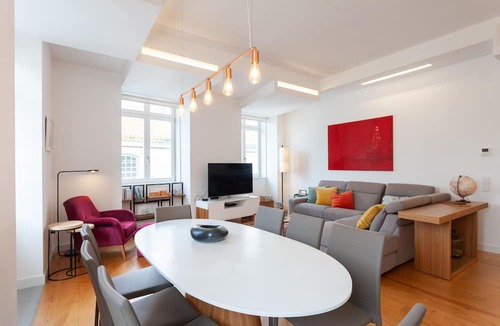Sao Paulo Apartment | FLH Chiado Amazing Flat