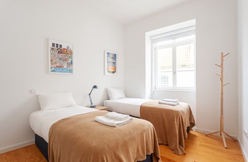 Sao Paulo Apartment | FLH Chiado Amazing Flat