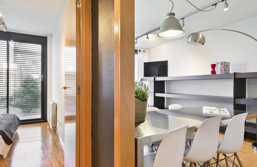 Sant Gervasi Apartment | My Space Barcelona 6 Apart. to reach 36 people at Clínica Barraquer