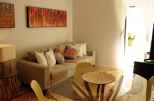 Setubal Apartment | Renovated apartment with private exterior in the center of Setúbal