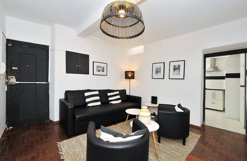Bairro Alto Apartment | Vintage & Central Apartment in Bairro Alto