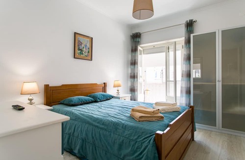 Algueirao - Mem Martins Apartment | Isabel Dream IV, 400m from the train, 4 Km from Sintra.