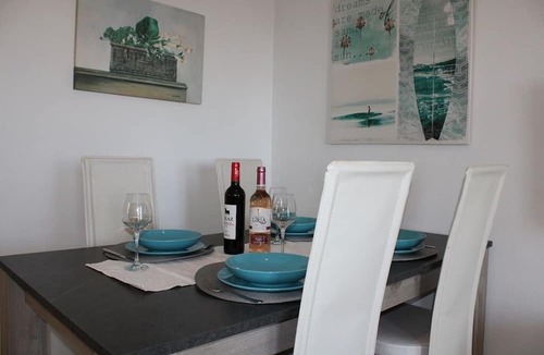 Villamartin Apartment | Great for families & golfers, 5 minute walk from Villamartin Plaza