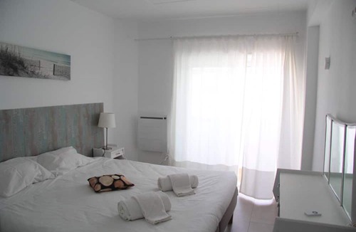 Costa de Caparica Apartment | NEW T1 ! Amazing Panoramic Beach View in Caparica