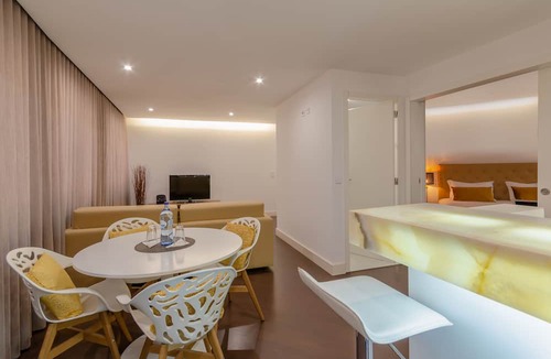 Santo Antonio Apartment | Lisbon Avenue Marquês - Luxury Apartments