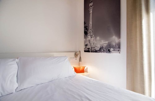 El Poble-sec Apartment | Happy People Ramblas Harbour