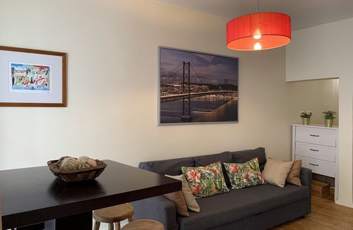 Encarnacao Apartment | FLH Bairro Alto Central Flat with Pateo