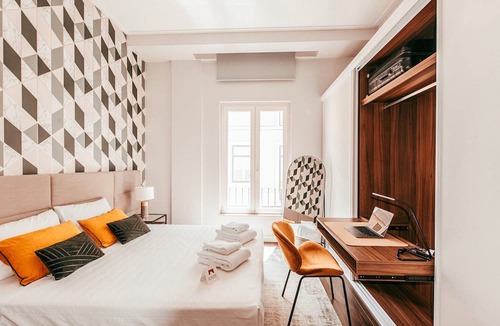 Santa Isabel Apartment | Sophisticated apartment in heart of Lisbon