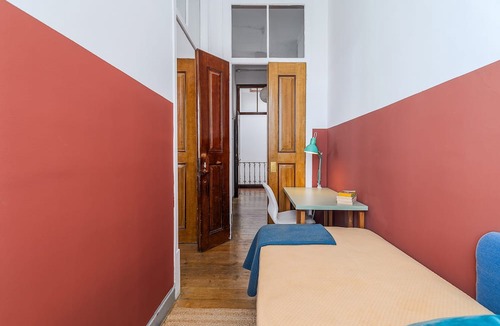 Setubal Apartment | Apartment 'Victorian Beach House Luisa Todi' with Balcony and Wi-Fi