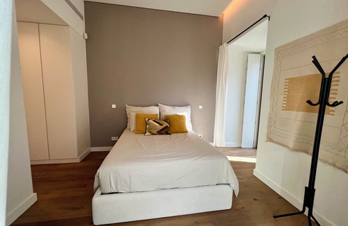 Belem Condo | Contemporary Restelo Apartment by refuge® holiday homes