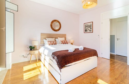 Principe Real Apartment | [NEW] Bairro Alto View 4E up to 25guests by Central Hill
