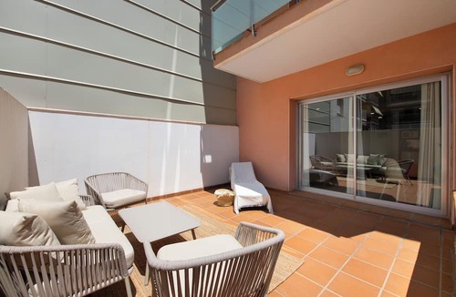 Castelldefels Apartment | Apartamentos CENTRIC
