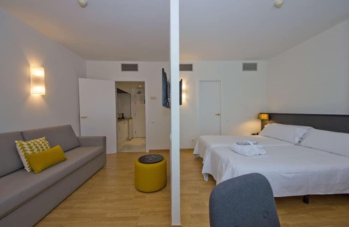 Granollers Apartment | Aparthotel Atenea Valles
