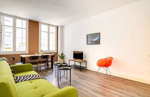 el Camp d'en Grassot i Gracia Nova Apartment | Bright 2 bedroom in the best area of Barcelona.