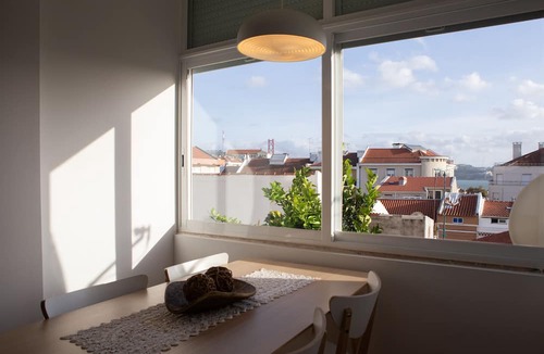 Linda-a-Velha Apartment | Boa Hora Apartment (C123)