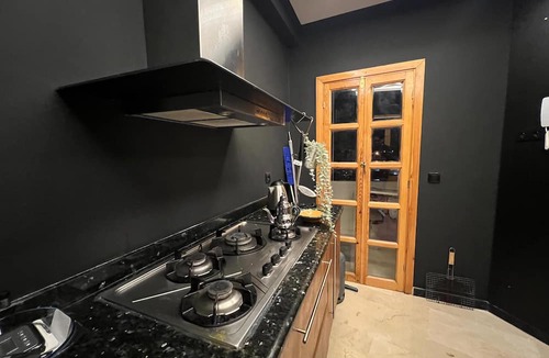 RACINE EXTENSION Apartment | 3-bedroom apartment in charming Casablanca with WiFi, AC. Start your adventure
