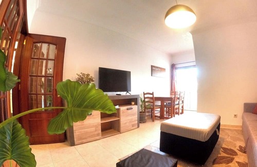 Barcarena Apartment | Lisbon, modern T2 with balcony in Barcarena