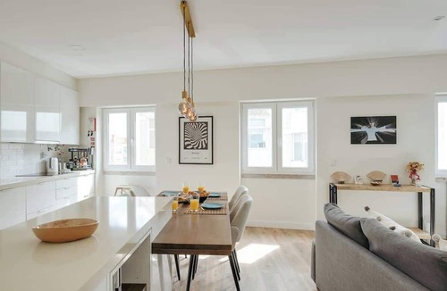 Restelo Apartment | Flat w/Balcony & Workspace by HostWise