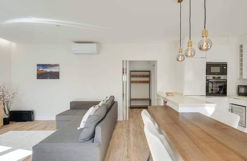 Restelo Apartment | Flat w/Balcony & Workspace by HostWise