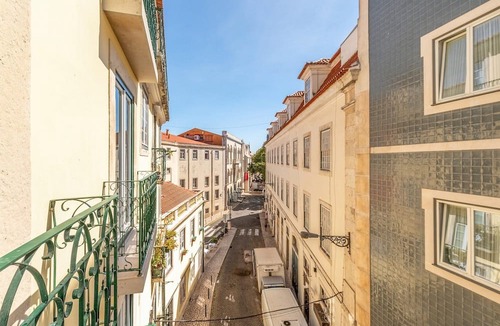 Encarnacao Apartment | GuestReady - Condessa Peony