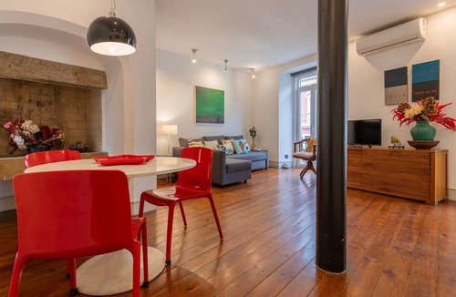 Sacramento Apartment | Chiado Center 1BDR Flat by LovelyStay