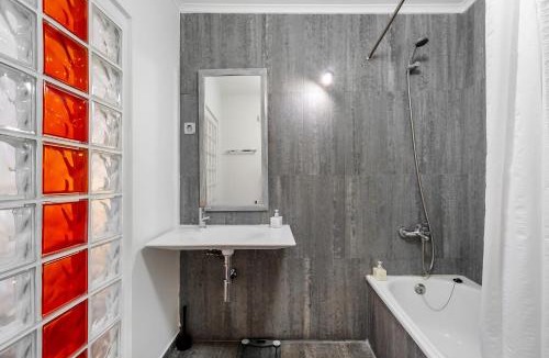 Santo Estevao Apartment | WHome Prime Alfama Apartment with Tagus River Views