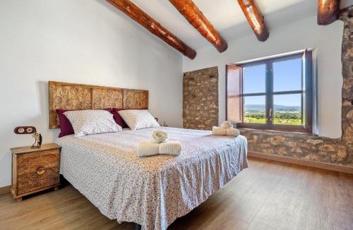 Castellet i la Gornal House | La Casa Gran Clariana