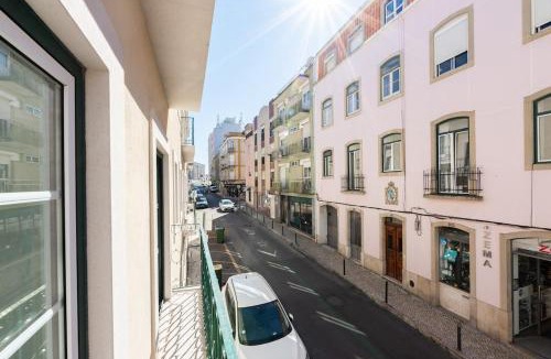 Santo Condestavel Apartment | Lisbon Local Life Ourique, 2 Bdr Apt with AC
