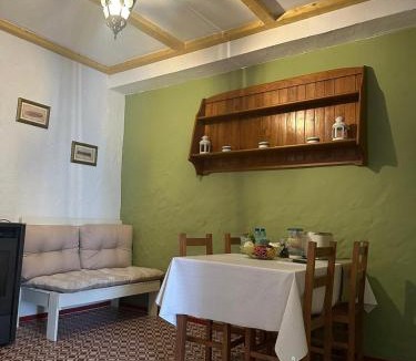 Sao Martinho das Amoreiras Apartment | Casa tio Manuel