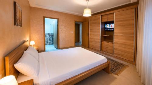 Hay Al Matar Apartment | Al Manar Apartement Nador Jadid Free Parking Wifi Klima Only Family
