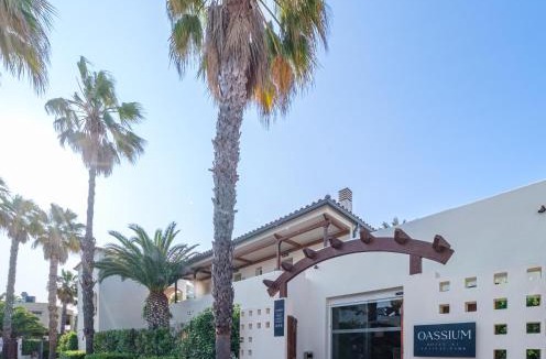 La Pineda Hotel | Oassium Hotel - Adults Only