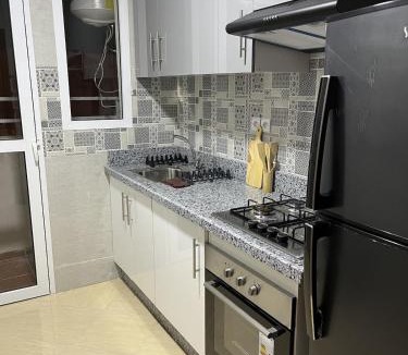 Gueznaia Apartment | Cozy Modern 2BR Close to Airport, Beach w Wi-Fi