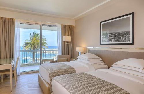 Raouche Resort | Mövenpick Hotel Beirut