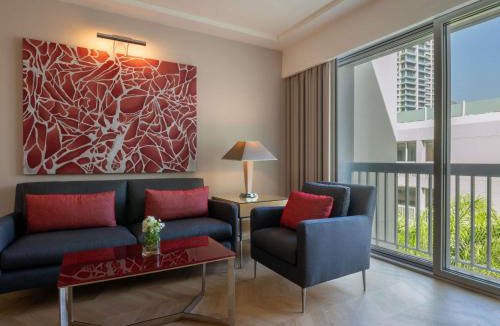 Raouche Resort | Mövenpick Hotel Beirut