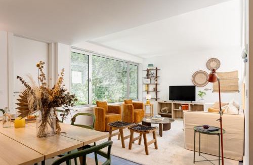 Encarnacao Apartment | Piso Azul Premium Apartments by Hansi Home