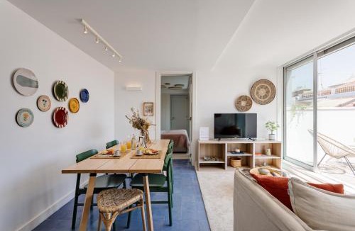 Encarnacao Apartment | Piso Azul Premium Apartments by Hansi Home