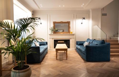 El Raval Hotel | Mesón Castilla Atiram Hotels