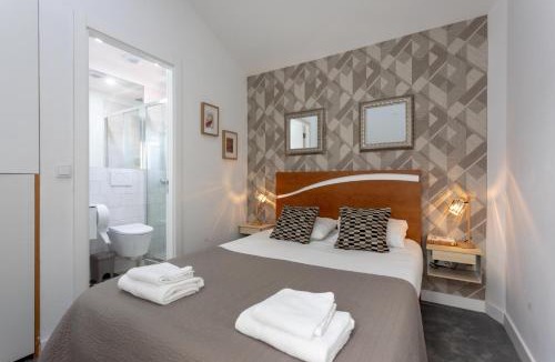 Penha de Franca Hostel | Lisbon Poets Inn